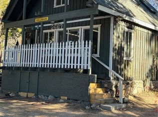 2667 Hunsaker Dr, Running Springs, CA 92382