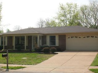 552 Windsor Mill Dr, Ballwin, MO