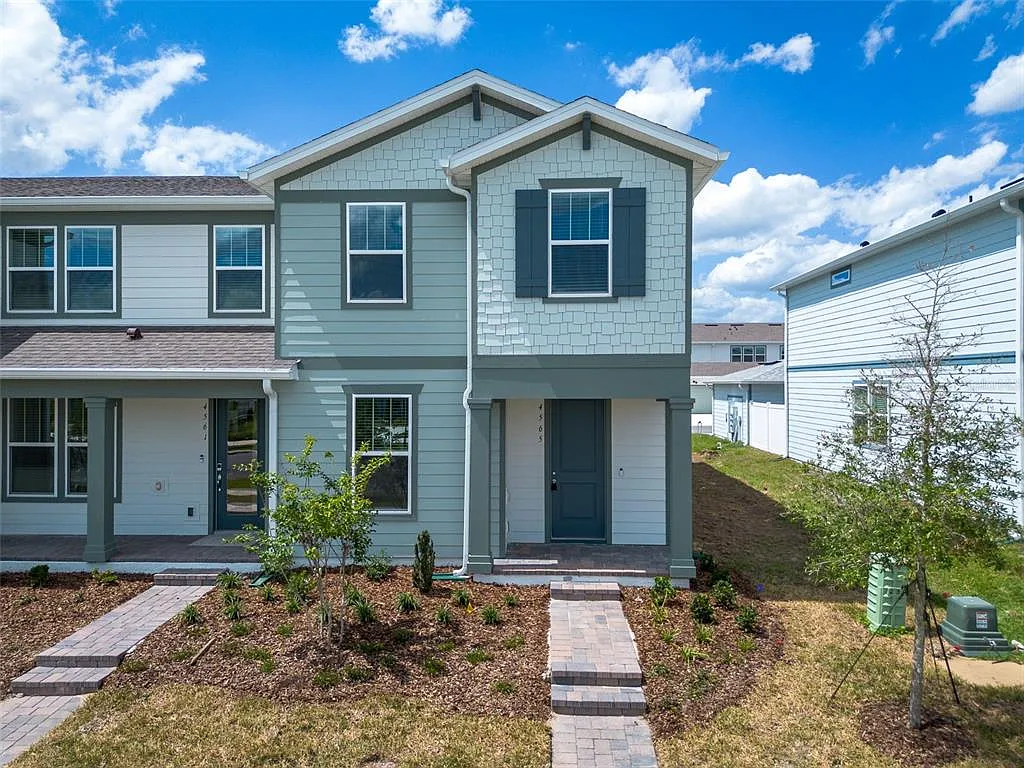 4 bed, 3.0 bath, 1652 sqft, $2,650 — Photo 1