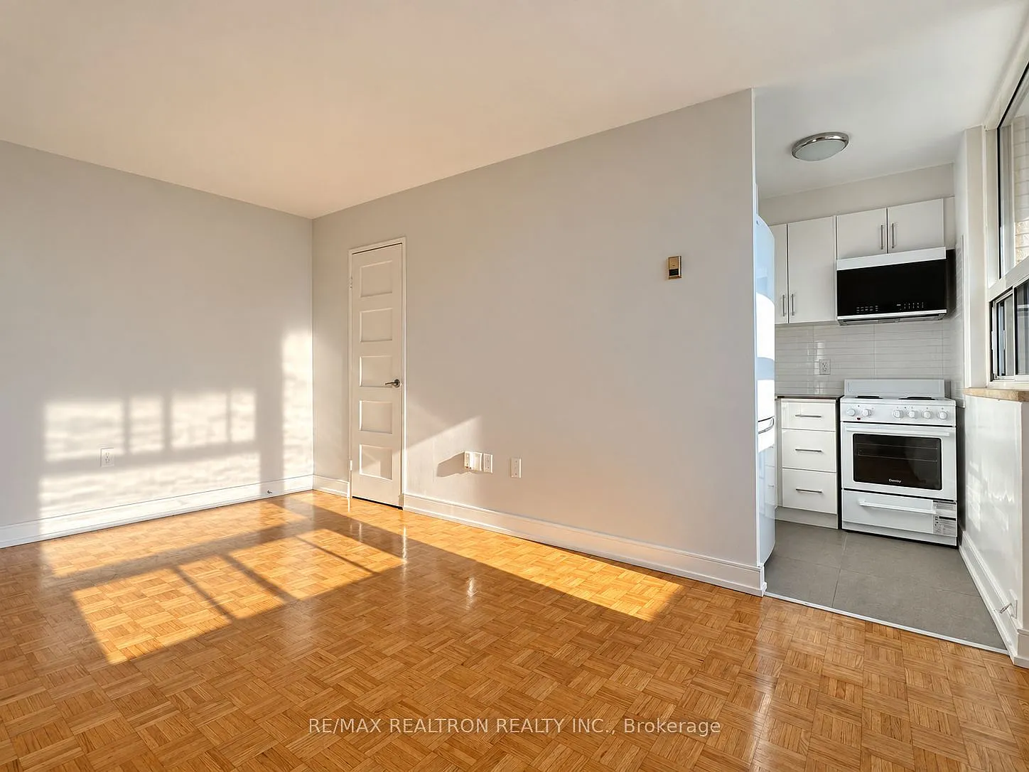 Studio, $1,795 — Photo 2