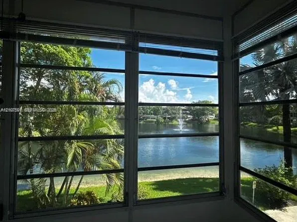 5003 NW 35th St APT 506, Lauderdale Lakes, FL 33319