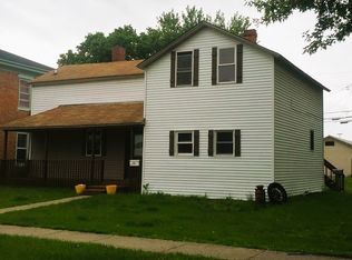123 N Michigan St #1/2, Prairie Du Chien, WI 53821