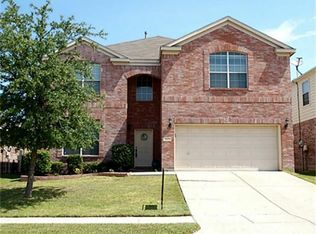 3909 Aldersyde Dr, Fort Worth, TX 76244