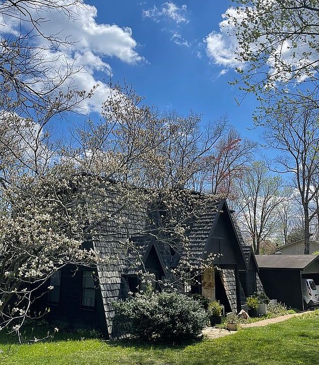 1st image of 94 Laurel Ln