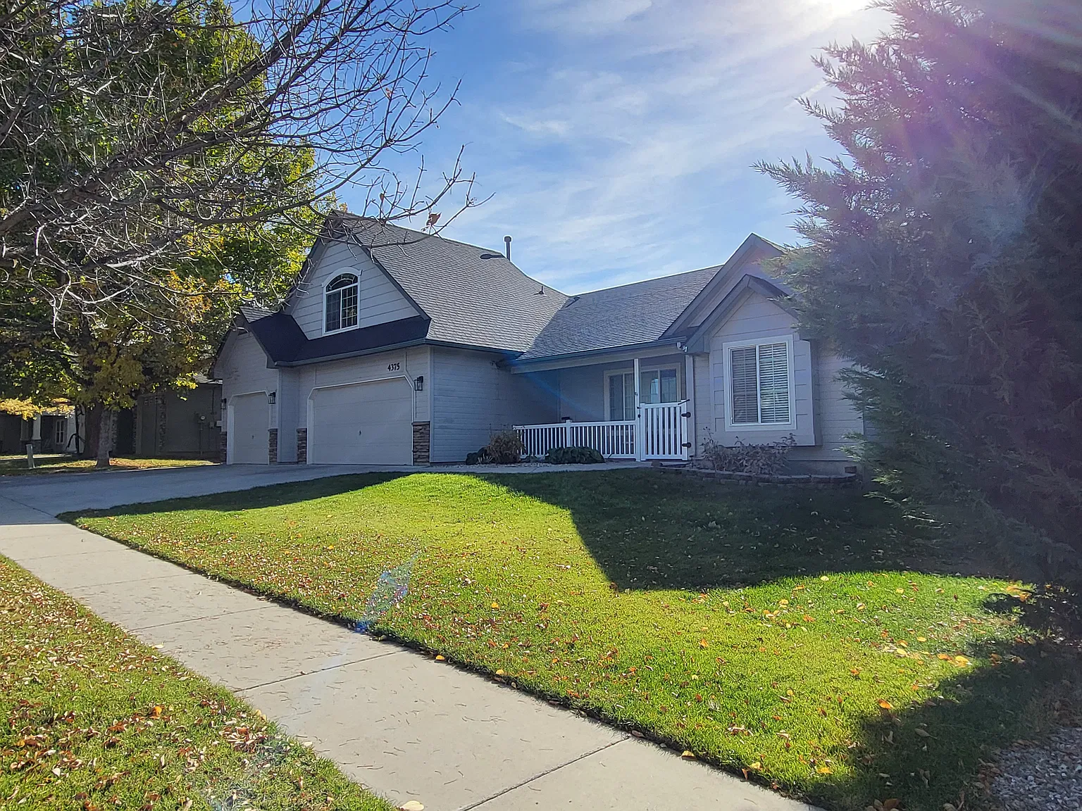 4 bed, 1820 sqft, $2,300 — Photo 1