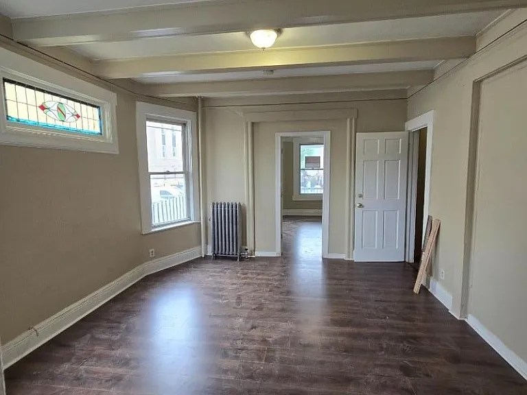 314 William St — Photo 10