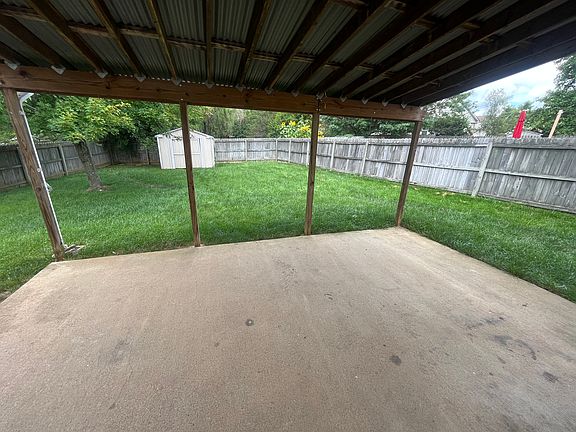 3rd image of 2185 Belmont Dr