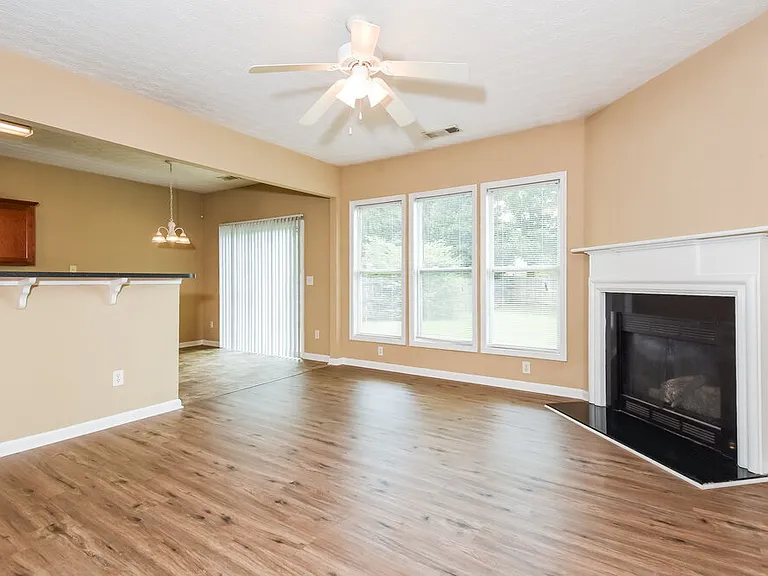 206 Winterbury Dr — Photo 5