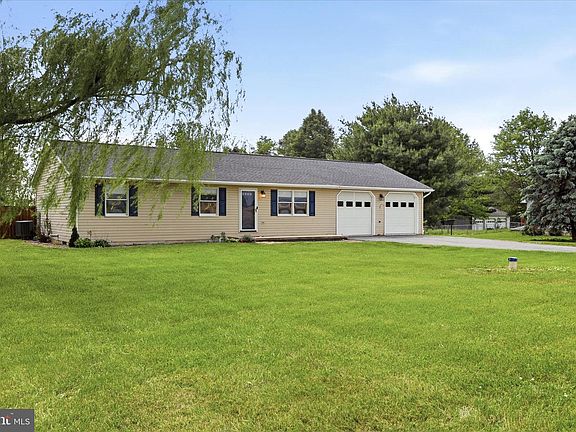 3rd image of 13733 Barnhart Rd