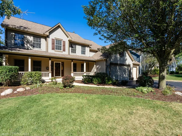 154 McCullom St, Crystal Lake, IL 60014