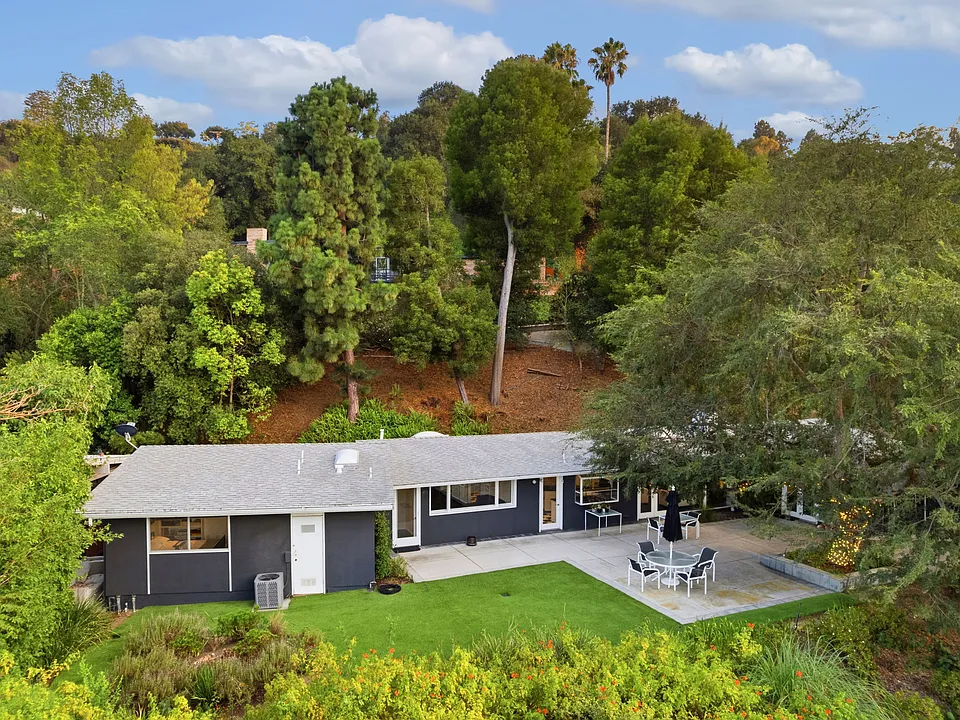 3231 Oakley Dr
