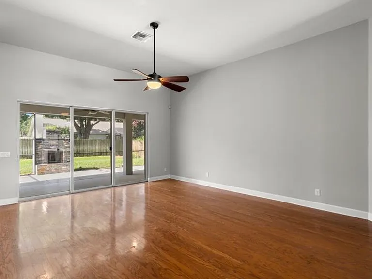 3827 Misty Landing Dr — Photo 7