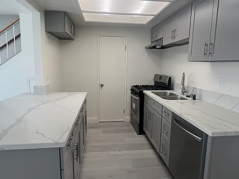 841 S Taylor Ave #3 — Photo 2