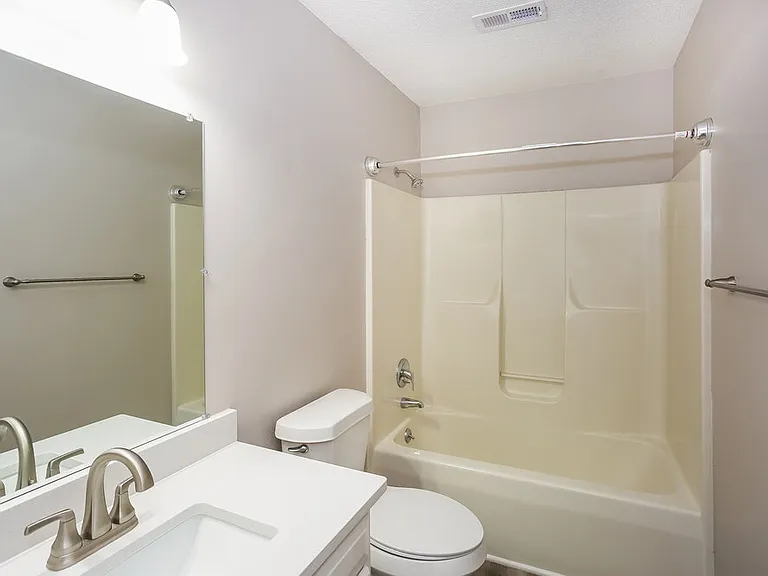 1309 Southwind Ct SW — Photo 10