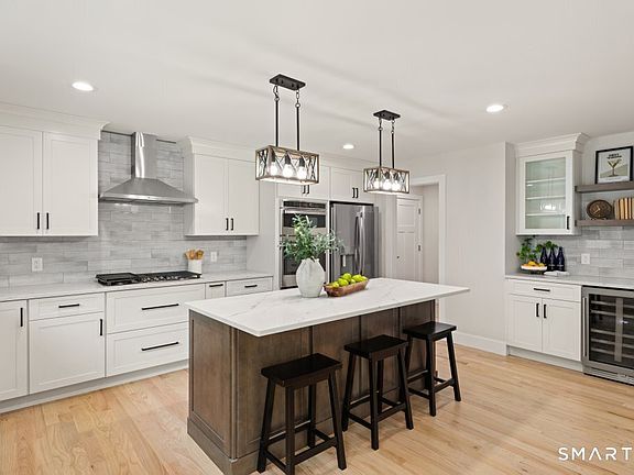 5th image of 9 Beechwood Drive