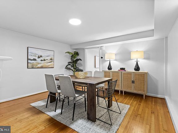 4th image of 334 N Patrick St