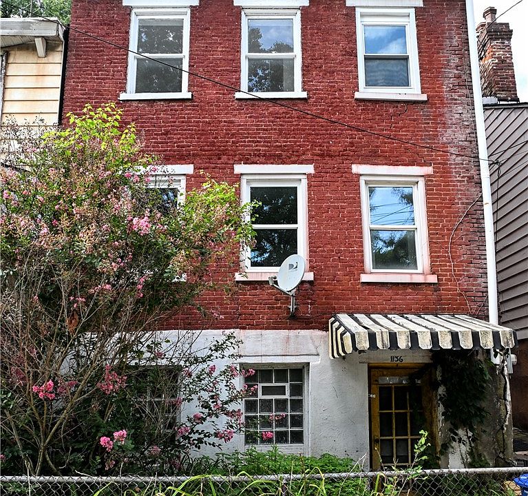 1st image of 1136 High St