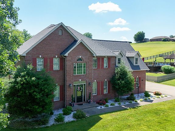 3rd image of 405 Briarwood Trce