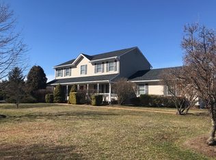 3 Hickory Dr, Millstone Township, NJ 08535