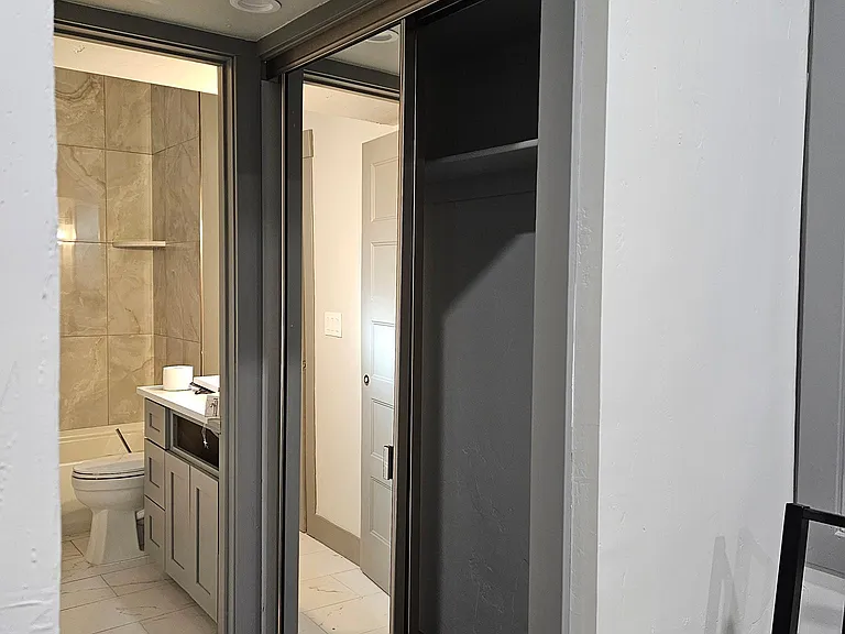 7559 S Quay Ct — Photo 9