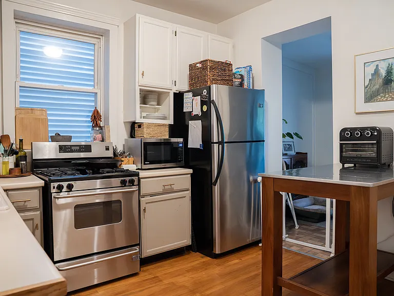 3454 N Leavitt St #1 — Photo 9