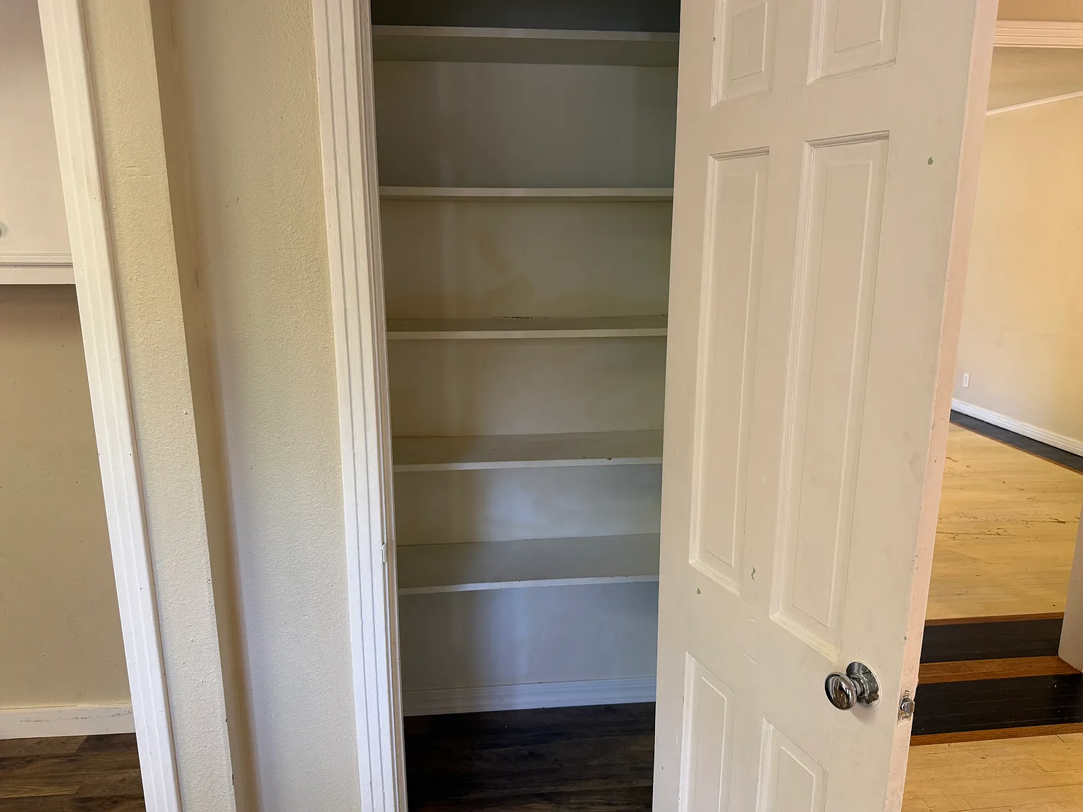3 bed, 1840 sqft, $2,400 — Photo 4