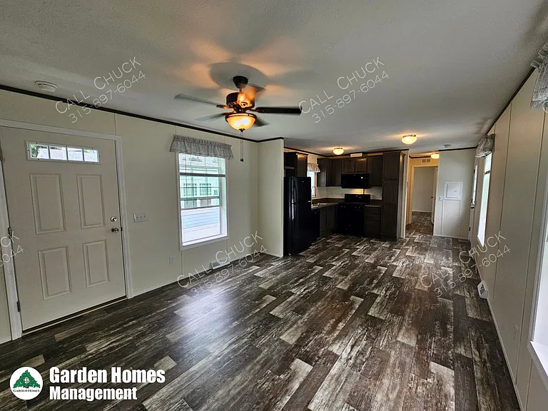401 Peck Rd #13 — Photo 3