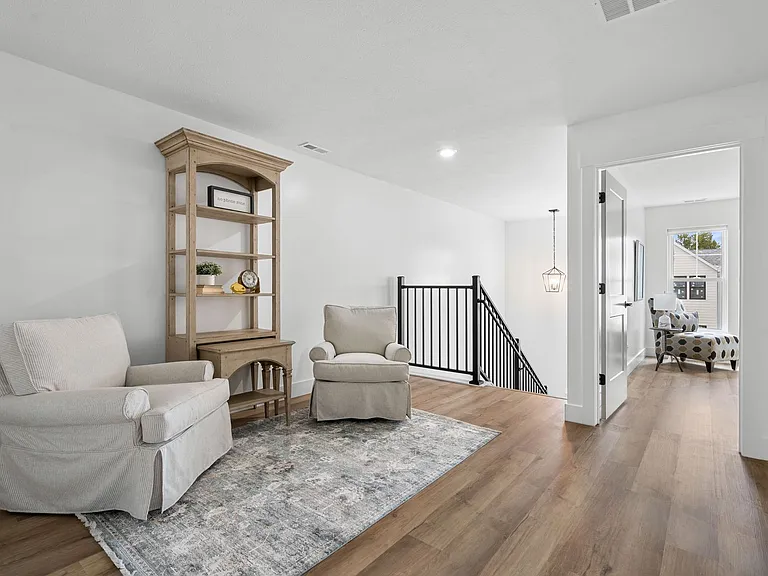 NorthWest TownHomes — Photo 10
