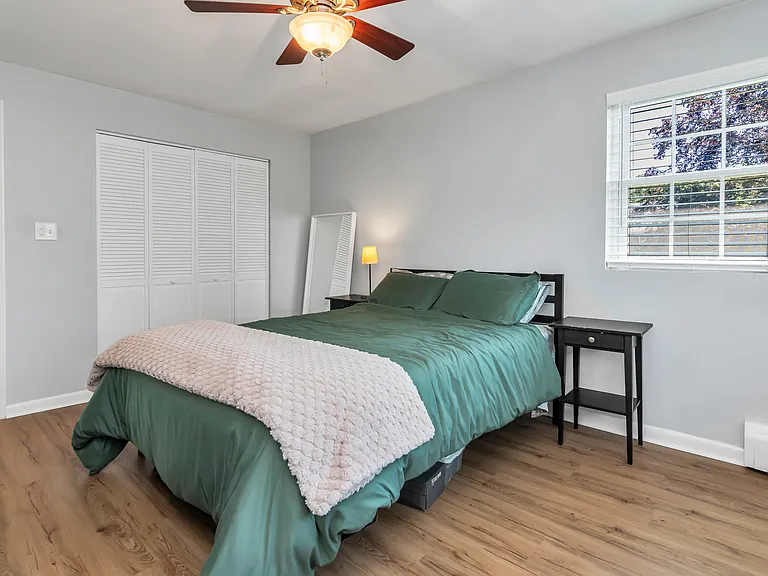 23 Edgelawn Ave #6 — Photo 11