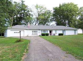174 Mathews Rd, Youngstown, OH 44512