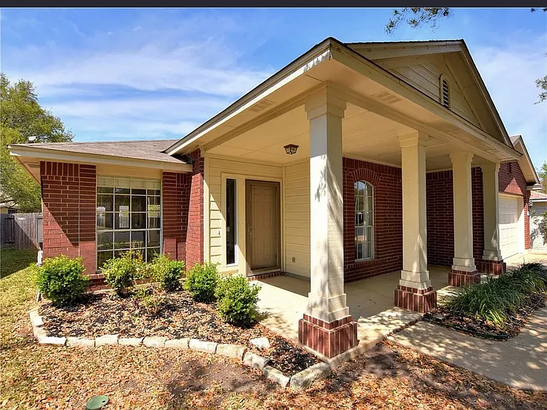 17518 Port Hood Dr — Photo 2