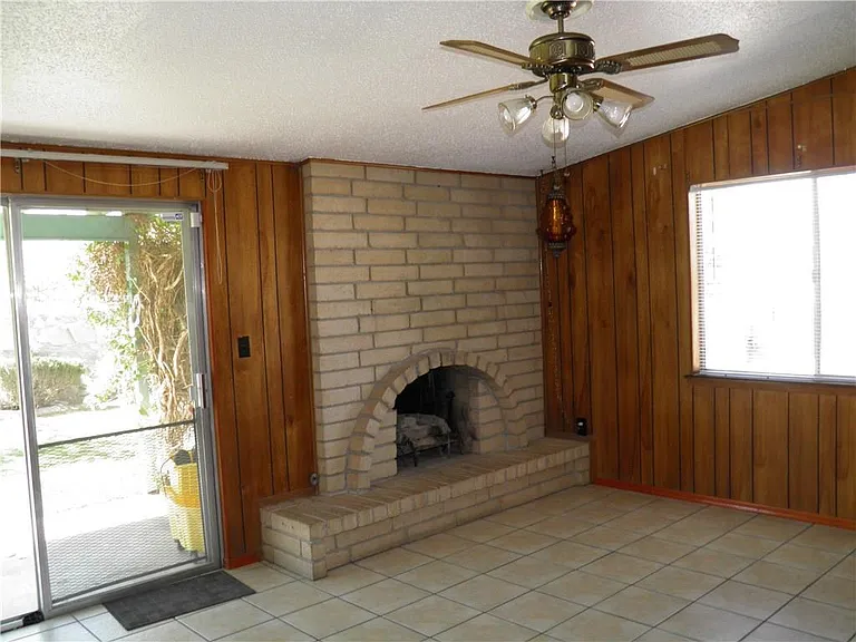 316 Pageant Ct — Photo 6