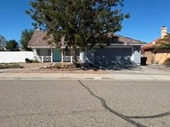 15430 Amber Pointe Dr, Victorville, CA 92394