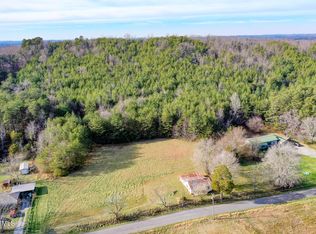 2768 Oak Grove Rd, Benton, TN 37307