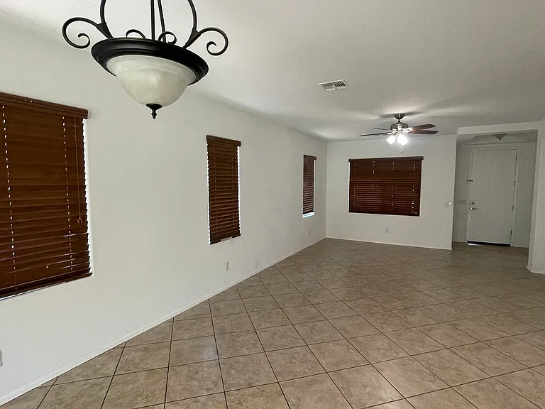 4425 E Muriel Dr — Photo 33