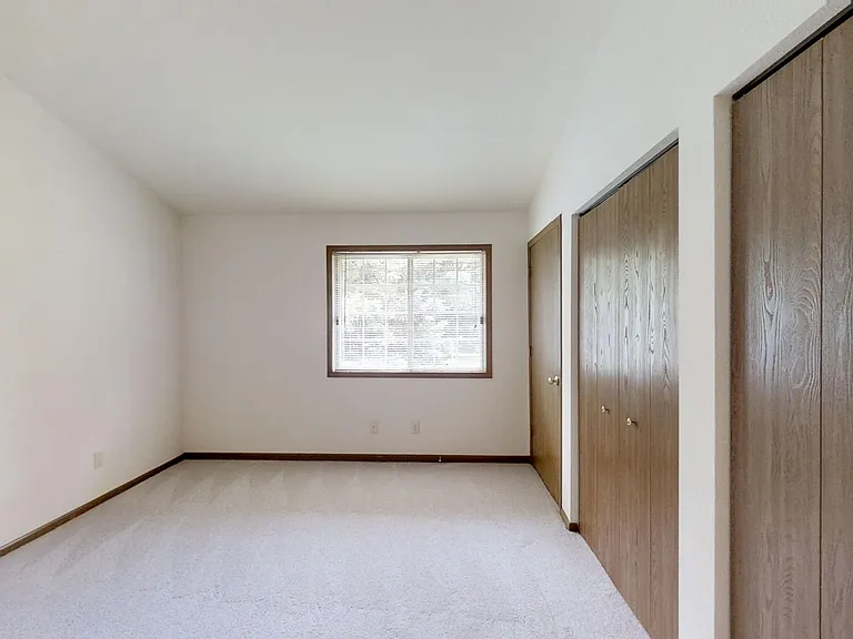 N86W14226 Fond Du Lac Ave #14226 — Photo 14