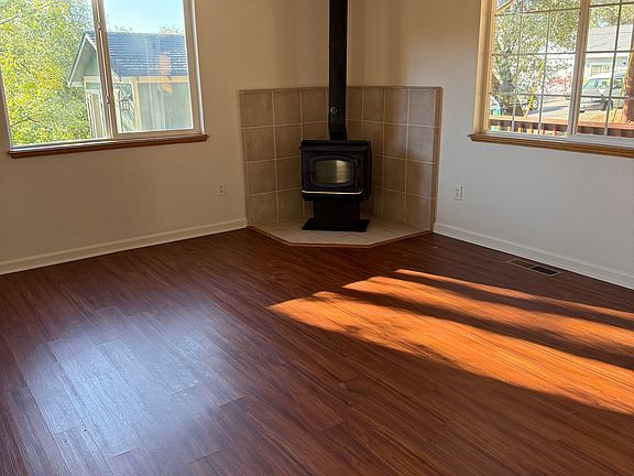 4th image of 15524 Buena Vista Avenida
