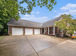 2925 W Arbor Rd, Ann Arbor, MI 48103