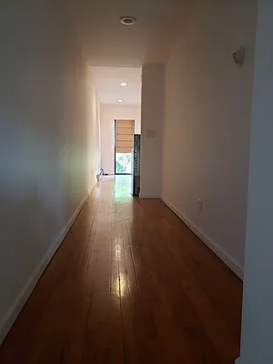 Rented by Mallory Management Corp | media 15