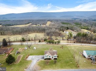 49 Lawn Dr, Lehew, WV 26865