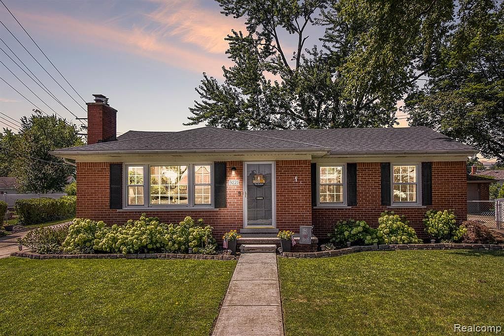 9221 California St, Livonia, MI 48150 Zillow