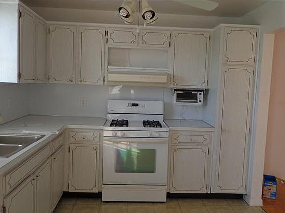 2nd image of 5521 80th St N Unit 216