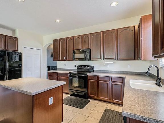 5th image of 8011 Alamosa Wood Ave