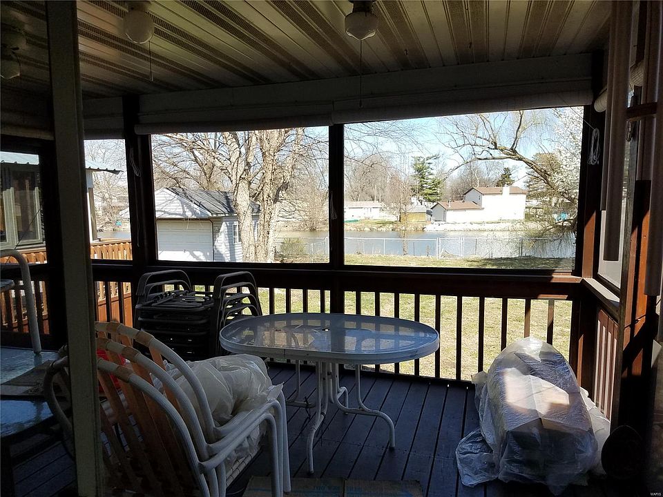 217 Chouteau Poin, Granite City, IL 62040 Zillow
