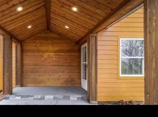 22511 Clinton Rd, Lebanon, MO 65536