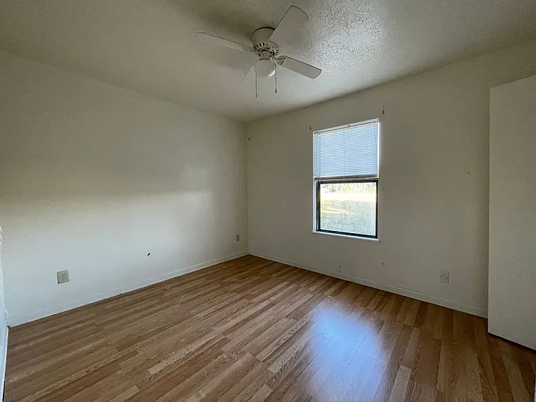 County View Apartments — Photo 24