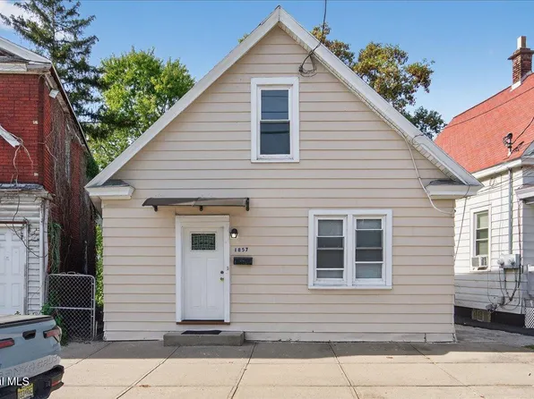 1857 Foster Avenue, Schenectady, NY 12308