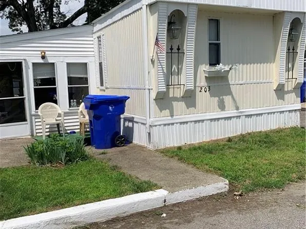 245-203 Manton St, Pawtucket, RI 02861