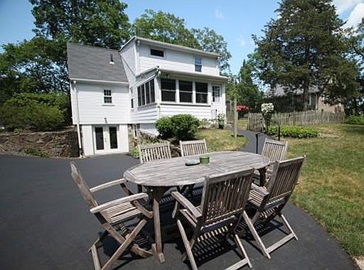 5th image of 116 Hollis St