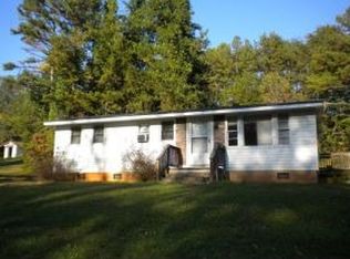 7437 Gladys Rd, Altavista, VA 24517